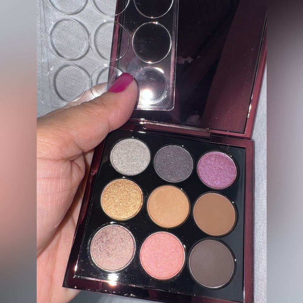 MAC x Aaliyah - Age Ain’t Nothing Eyeshadow Palette 💜 RARE - COLLECTIBLE 💜